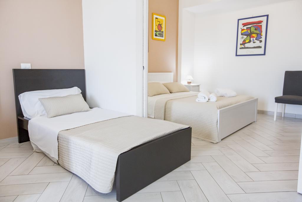 Belvedere Rent Rooms Campofelice Di Roccella Exterior foto